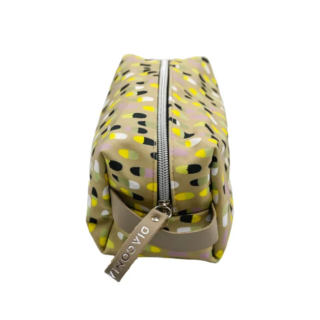 kapszula mintás khaki neszesszer